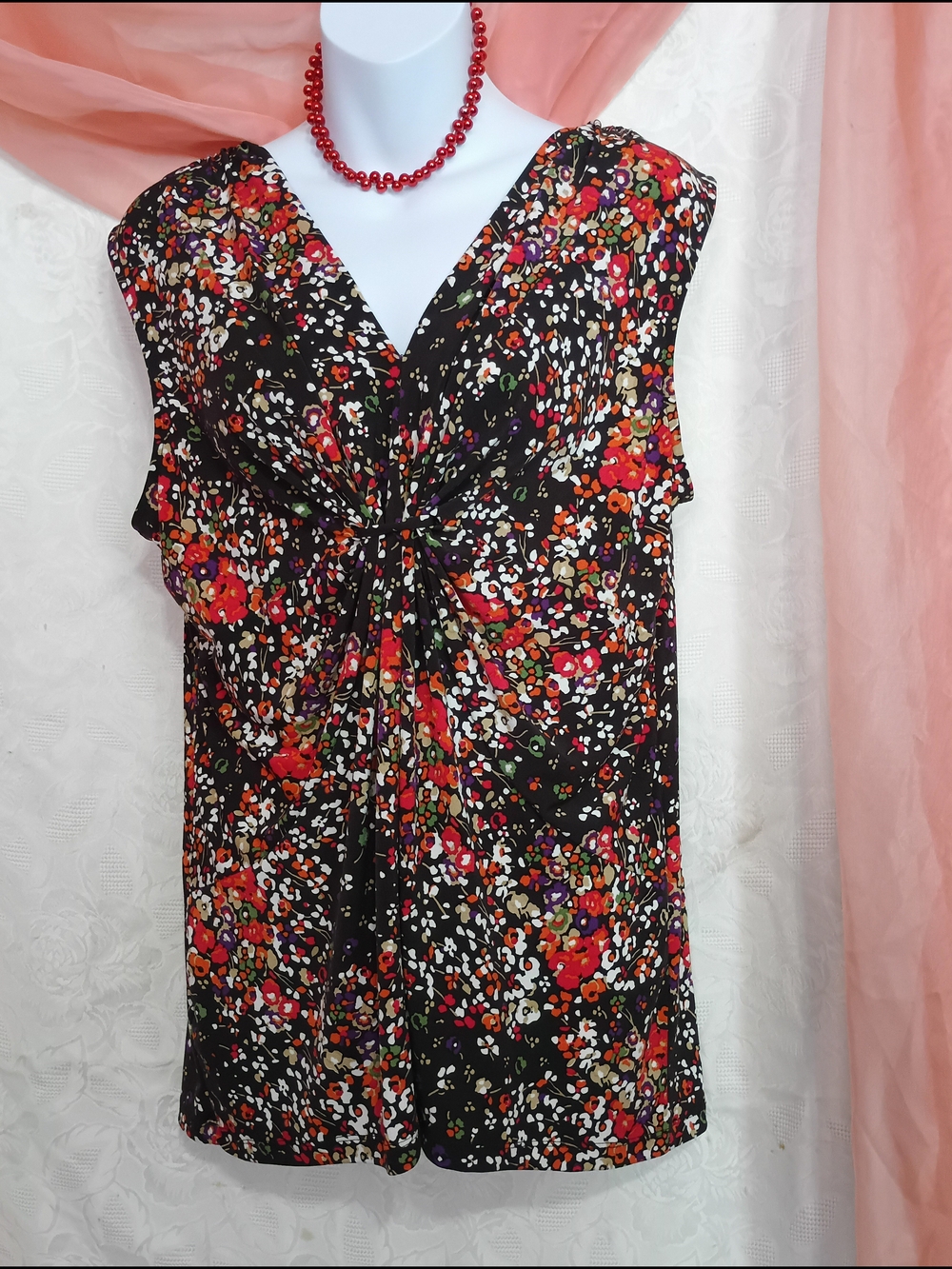 🌺BUNDLE ONLY🌺 Twist-Front Floral V-Neck Blouse - Black with Red Floral Print